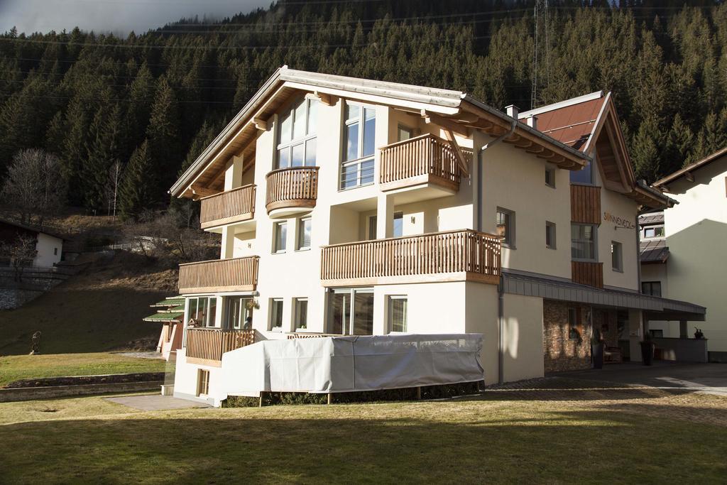 Haus Sonneneck - Ski In & Out Sankt Anton am Arlberg Esterno foto